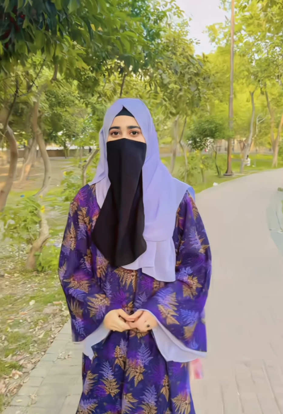 Chal wahan jaty hen 😍❤️ #song #eyes #viral #smilescoring #tiktokislove #goviral #islamabad #rawalpindi #sialkot #daska #karachi #lahore #murre #faislaabad #gujrat #goviral #eyeschallenge #unfreezemyacount #queen_of_eyes01 