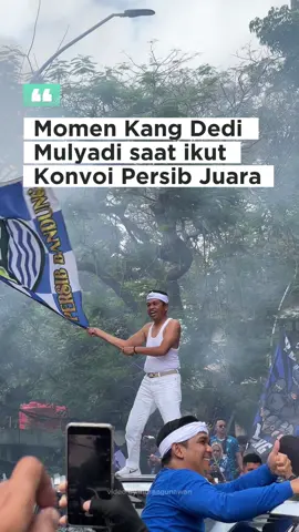 Viral! Momen kang Dedi Mulyadi saat ikut Konvoi Persib Juara #persib #persibbandung #persibday #persibjuara #gubernurjabar #dedimulyadi #bobotoh #viking 