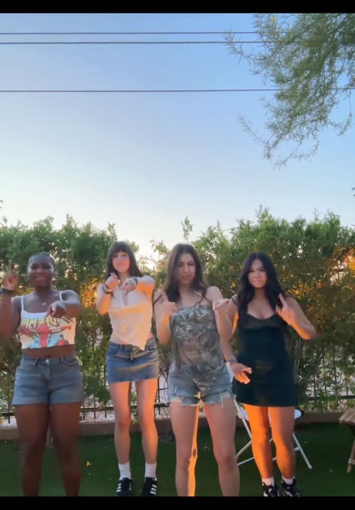 💞💞@moreee.ofnai @emme @isabella #drafts #fyp #noschool #viral #makeusfamous #fypシ゚viral 