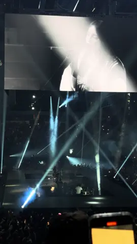 This version 🤩 @BILLIE EILISH  #billie #eilish #billieeilish #billieeilishedits #billieeilishfan #billieeilishconcert #billieeilishfanpage #hmhas #hmhastour #hitmehardandsofttour #hitmehardandsoftbillieeilish #concerts 