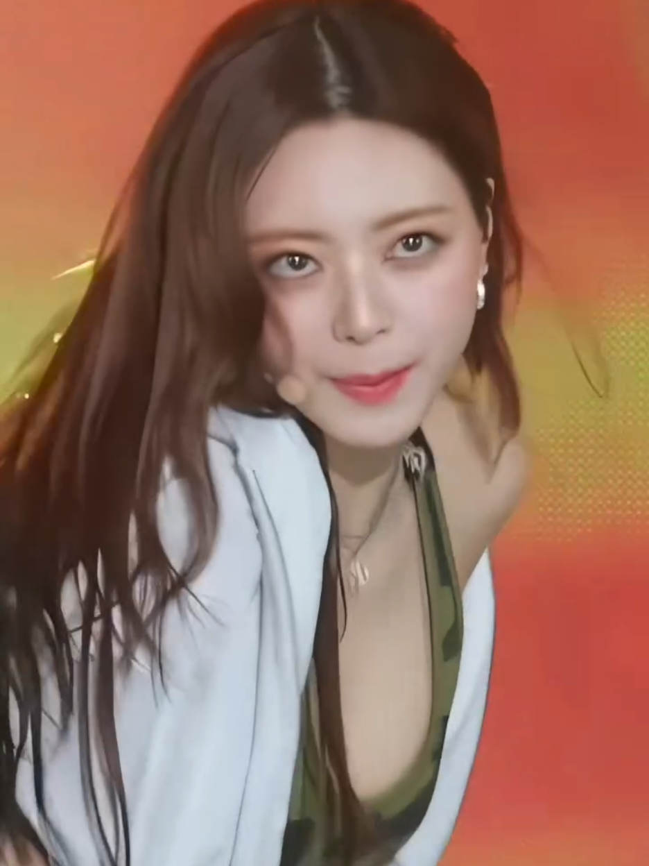Itzy - Yuna #itzy #yuna #yunaitzy #kpop 