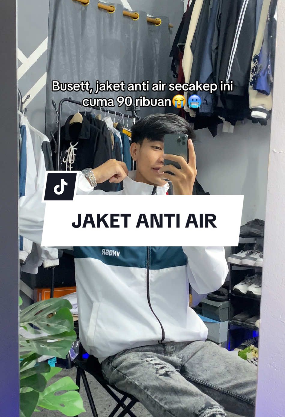 Kapan lagi co dapet harga 90 ribu doang😭#fyp #jaketkeren #jaketantiair #jakettracktop #jaketparasut #jaketparasutpria 