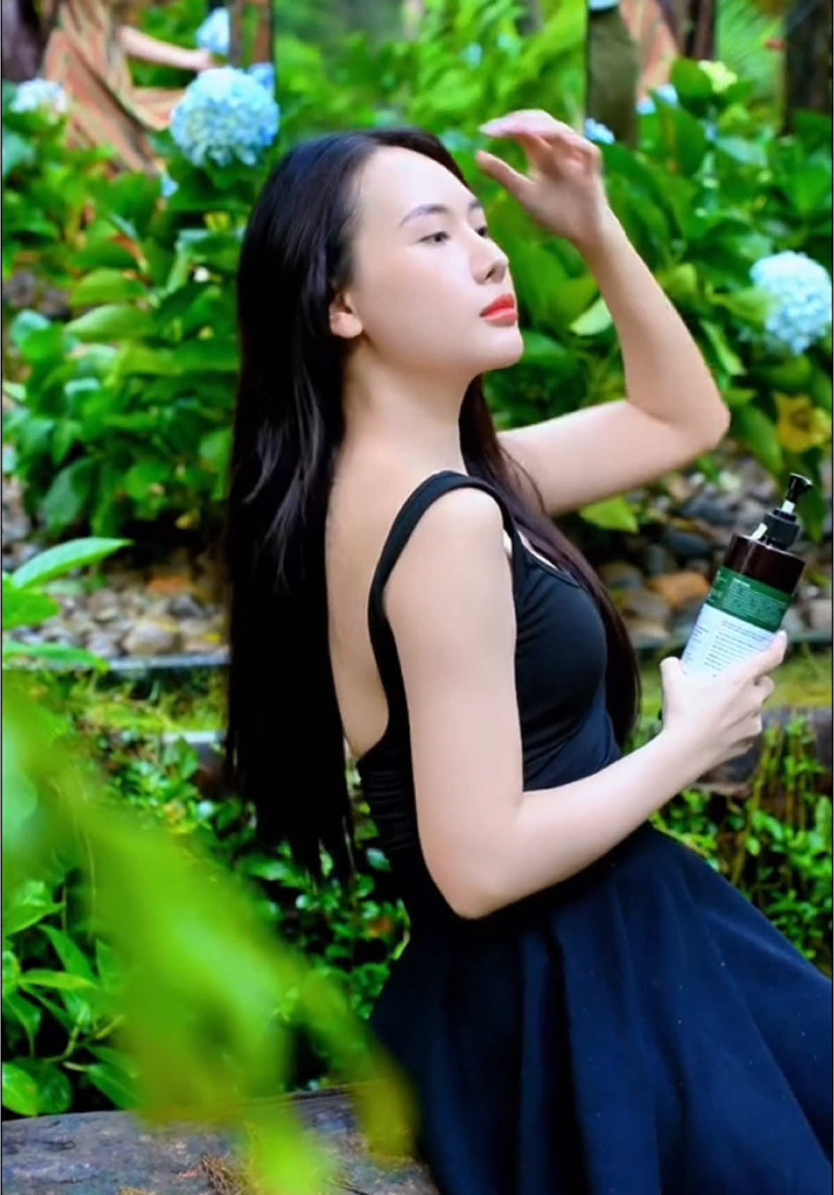 Gội đầu nghi thức chữa lành và thanh lọc bản thân khỏi mọi ưu phiền bạn tin không ? 