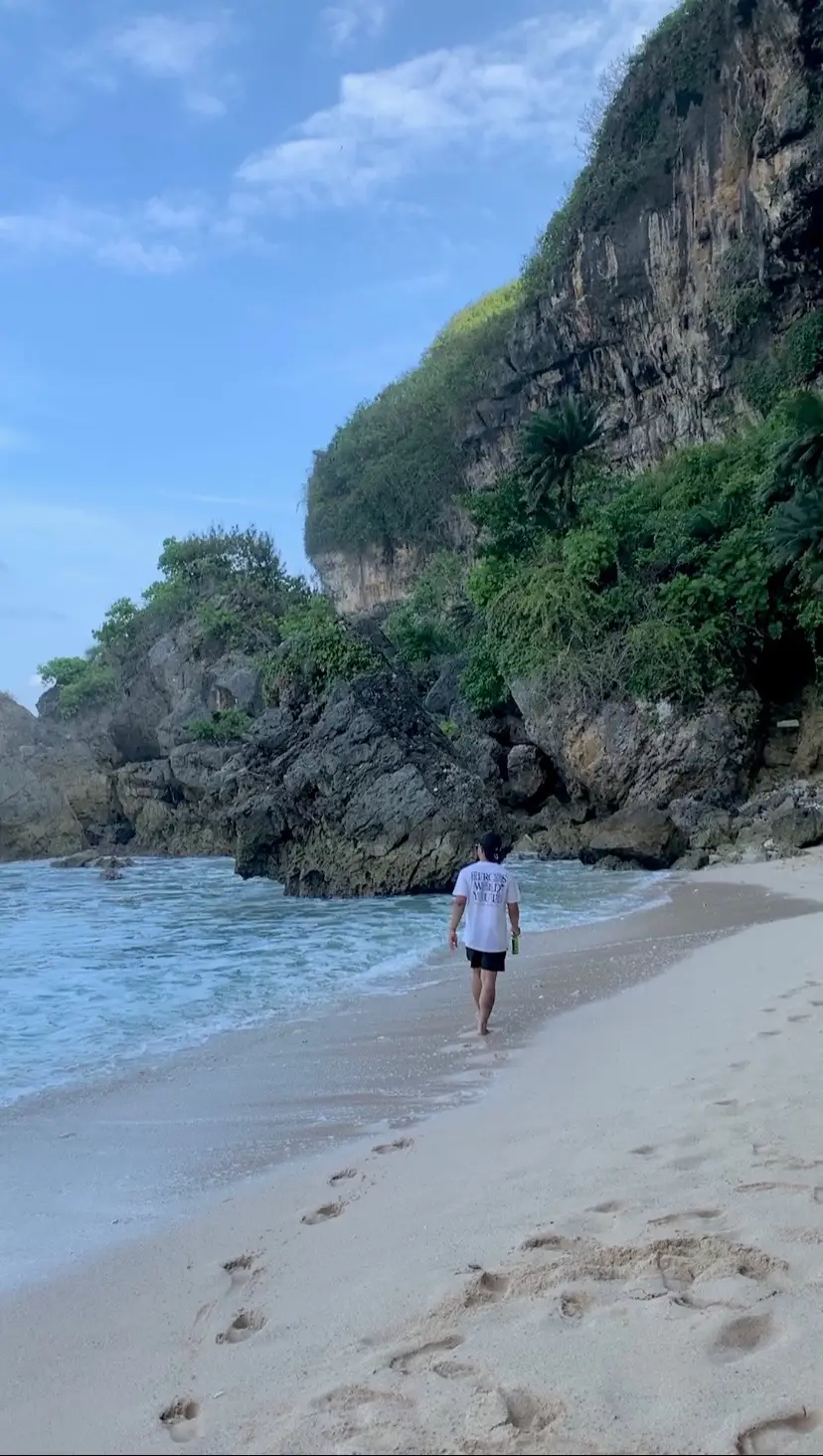 #pantaikrokoh #placetogojogja #pantaigunungkidul #pantaijogja #fyppppppppppppppppppppppp 
