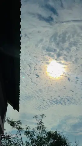 নীলছে আকাশ ধূসর কালো মেঘে ঢেকে যায়!🌥️✨