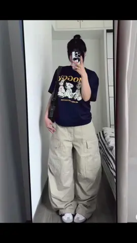 #cargopants #widelegpants #baggy #loosepants #pantsrecommendation #baggyfit #foryou #fyp 