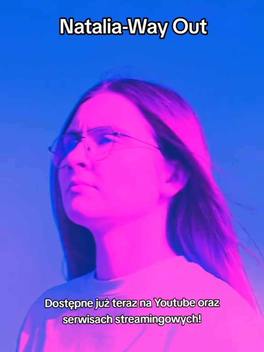 Słuchałeś już całości? Jeśli nie, to Link na profilu🫡🩷💙 #natalia #muzyk #synths #trance #EDM #dj #wokal #producer #spotify 