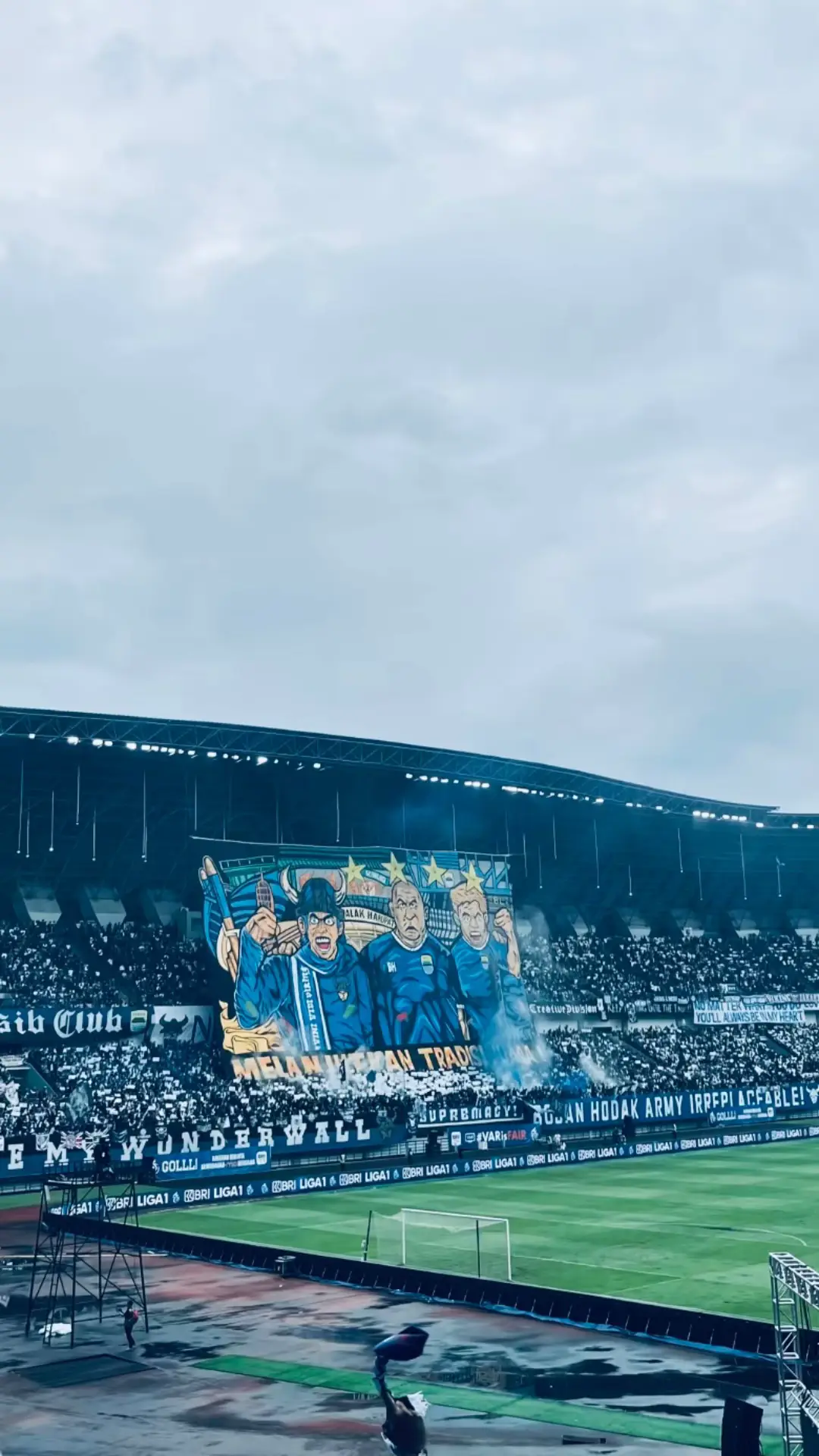 first time champion in Bandung🥺💙#b2b #champions #persibbandung #1933 #fyp 