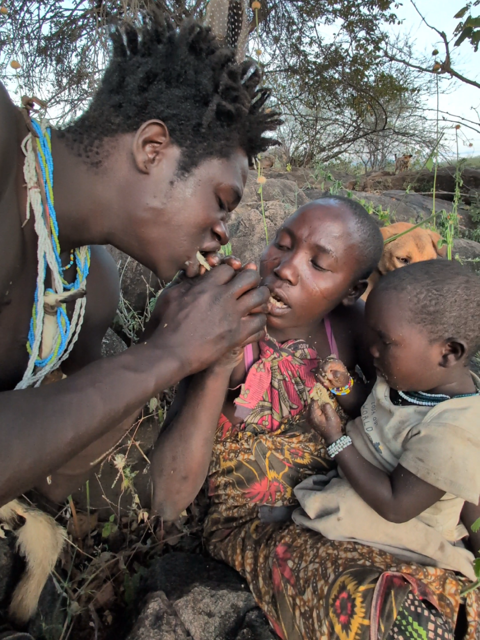 This is incredible Hadzabe family Enjoying Traditional Food for Lunch 😋‼️😲😋#AfricanMovies #village #USA #villagelifestyle #usa_tiktok #fyp #FoodLover #comedyvideo #cooking 
