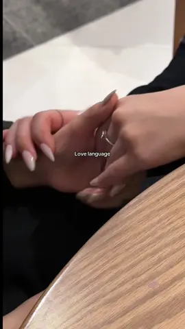 مين يقدر يوصف أحلام؟🤎 