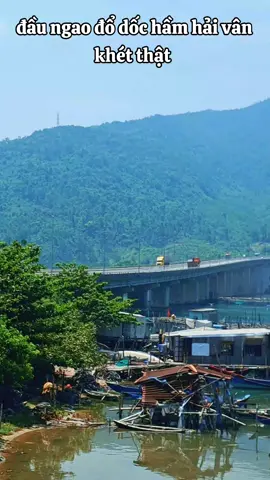 Anh đầu ngao đổ dốc hầm hải vân ghê thật  #xuhuong #xuhuongtiktok #thinhhanhxuhuong #thinhhanh #minhtran080988 #taixe #taixetiktok #taixetre #taixeduongdai #laixe #laixeantoan #laixevuive #banhuuduongxa #taixecontainer #banhuuduongxa #taixecontainer #laixeduongdai #xekhachvietnam #deoca #deohaivan 