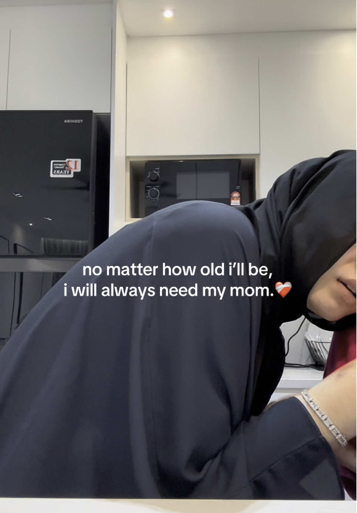 my mom is my everything. can’t imagine my life without her💔