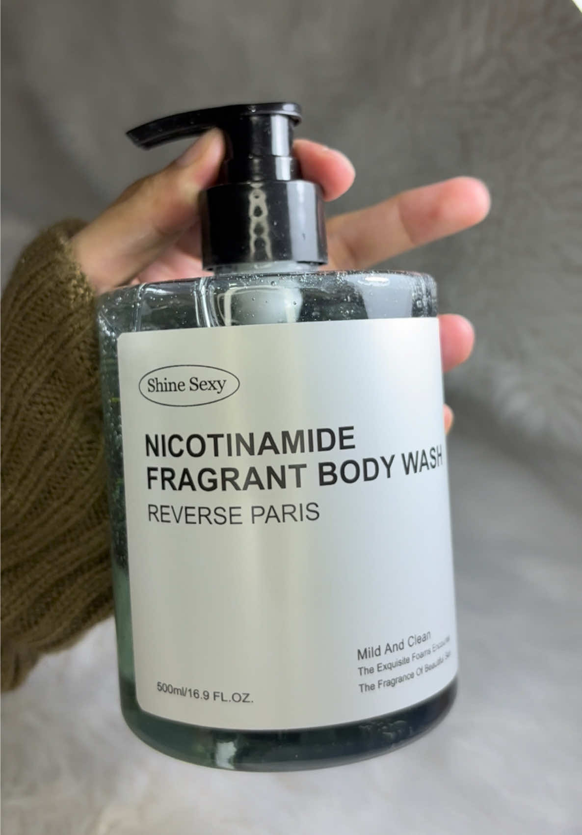 Sobrang bangong Nicotinamide body fragrance. Literal na didikit sayo ang amoy ng body wash na to. Napakabango. 🥰 #bodywash #nicotinamidefragrantbodywash #bodywash #nicotinamide 