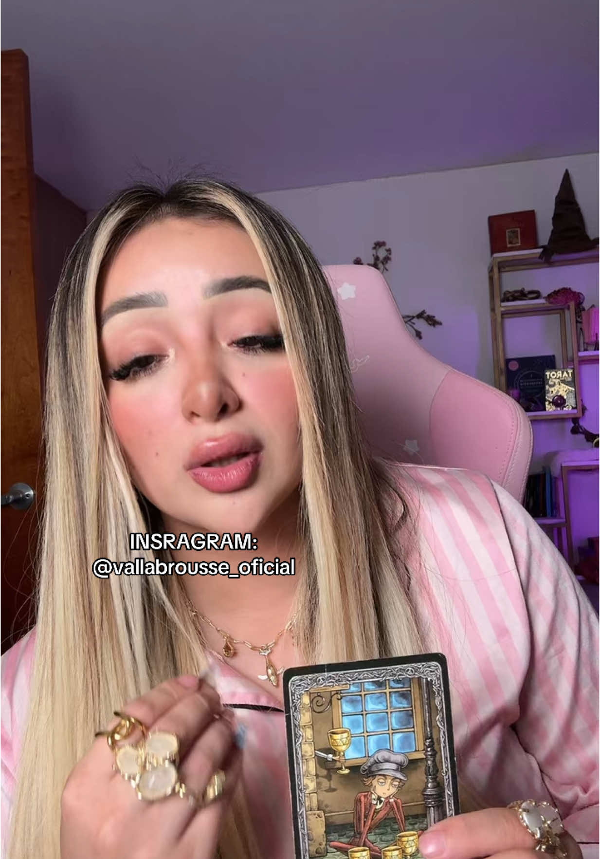 Esto piensa de ti 🥺💕🫶🏻 #tarot #tarotreader #tarotreading #lovereading #lecturadecartas #lecturadetarot #lecturadeamor #universemessage #mensajedeluniverso #astrology #astrologiamoderna #horoscope #lovehoroscope #witch #modernwitch #brujamoderna #bruja #horoscopodeamor  #houstun #texas #orlando #florida #newyork #arizona #miami #unitedstates #estadosunidos