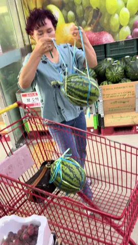 Nifty things about Korea. Watermelon straps #korea #korean #nifty #watermelon 