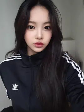 kalem banget kan? emng ian tuh KALEM banget guys🥰💗#IAN #HEARTS2HEARTS #fypage #kpopedit #kpopfypシ #fyp #kpop #core 