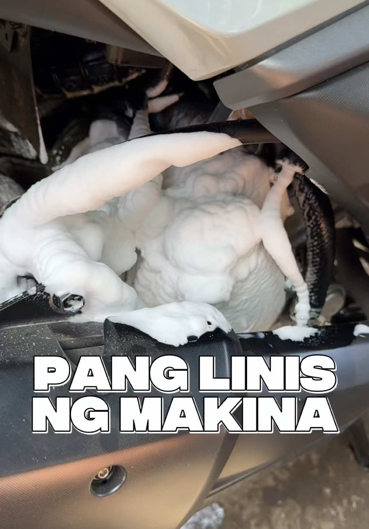 Ang bilis lang mag linis ng makina gamit to!! #cleaningtiktok #motorcyclecleaning #enginecleaning #foamspayer #foamspray #enginesurfacecleaner 