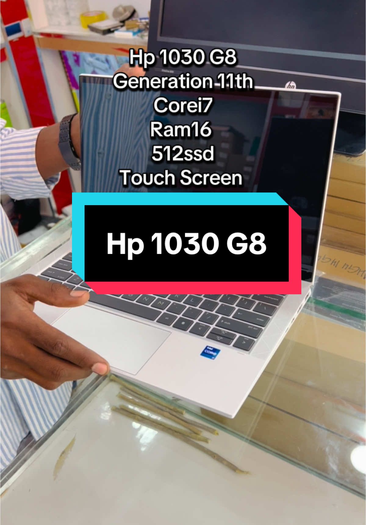 #creatorsearchinsights #laptop #hp #1030 #corei7 #ram16 #512ssd #keyboard #light #touch #screen #flexible #capcutamor #viralvideos #fyp #foryoupage #xybca #somalitiktok #muqdishotiktok🇸🇴🇸🇴❤ 