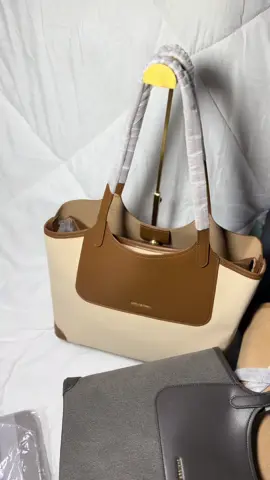 New in🔥🔥 Good quality  +254717751032 #fyp #chrisbellabag #goodquality #newarrivals #bagcollection #womenhandbag 