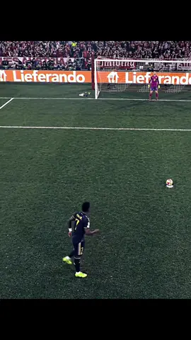 ở bên người ta vui em nhé,đừng buồn như bên anh lúc trước #vinicius #realmadrid #fyp #footballedit #footballtiktok #football 