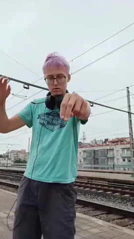 Baile en la estación de Girona 🥰