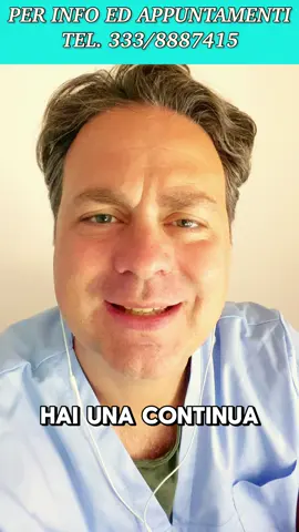 Il bolo nervoso, noto anche come bolo isterico o globus pharyngeus, è una sensazione soggettiva molto comune descritta come: “Un nodo alla gola”, “una pallina che sale e scende”, “qualcosa che ostruisce la gola” o “la sensazione di non riuscire a deglutire bene” Cause principali Il bolo nervoso non è causato da un vero ostacolo meccanico o organico, ma da una alterazione funzionale, spesso su base ansiosa o psicosomatica. Le cause possono includere: 	1.	Ansia e stress cronico – in particolare nei momenti in cui l’emotività è accentuata. 	2.	Disturbi somatoformi o da somatizzazione – dove un disagio psichico si manifesta tramite sintomi fisici. 	3.	Disfunzioni del muscolo cricofaringeo – che controlla l’apertura dell’esofago. 	4.	Reflusso gastroesofageo (GERD) – che può irritare la faringe e simulare la sensazione. 	5.	Disturbi tiroidei lievi o compressioni cervicali minime – talvolta presenti, ma spesso sovradiagnosticati. Caratteristiche cliniche 	•	Il paziente non ha difficoltà reali nella deglutizione, anche se può avere l’impressione che un alimento o la saliva “rimangano su”. 	•	La sensazione aumenta nei momenti di tensione emotiva. 	•	Migliora spesso mangiando o bevendo. 	•	Può durare da alcuni minuti a settimane o mesi, a seconda del contesto psichico. 	•	Gli esami obiettivi (fibrolaringoscopia, gastroscopia, ecografia del collo) risultano normali. Diagnosi differenziale È importante escludere: 	•	masse cervicali o mediastiniche 	•	neoplasie faringo-laringee 	•	malattie neuromuscolari (in caso di disfagia vera) 	•	patologie tiroidee voluminose Una visita specialistica ORL o gastroenterologica con esami base può essere indicata alla prima insorgenza per tranquillizzare il paziente. Gestione 	1.	Spiegazione e rassicurazione: sapere che il sintomo non è pericoloso è già terapeutico. 	2.	Tecniche di rilassamento: esercizi di respirazione, meditazione, yoga. 	3.	Trattamento dell’ansia: con terapia psicologica o, in alcuni casi, con farmaci ansiolitici o antidepressivi. 	4.	Logopedia o terapia miofunzionale: nei casi persistenti.