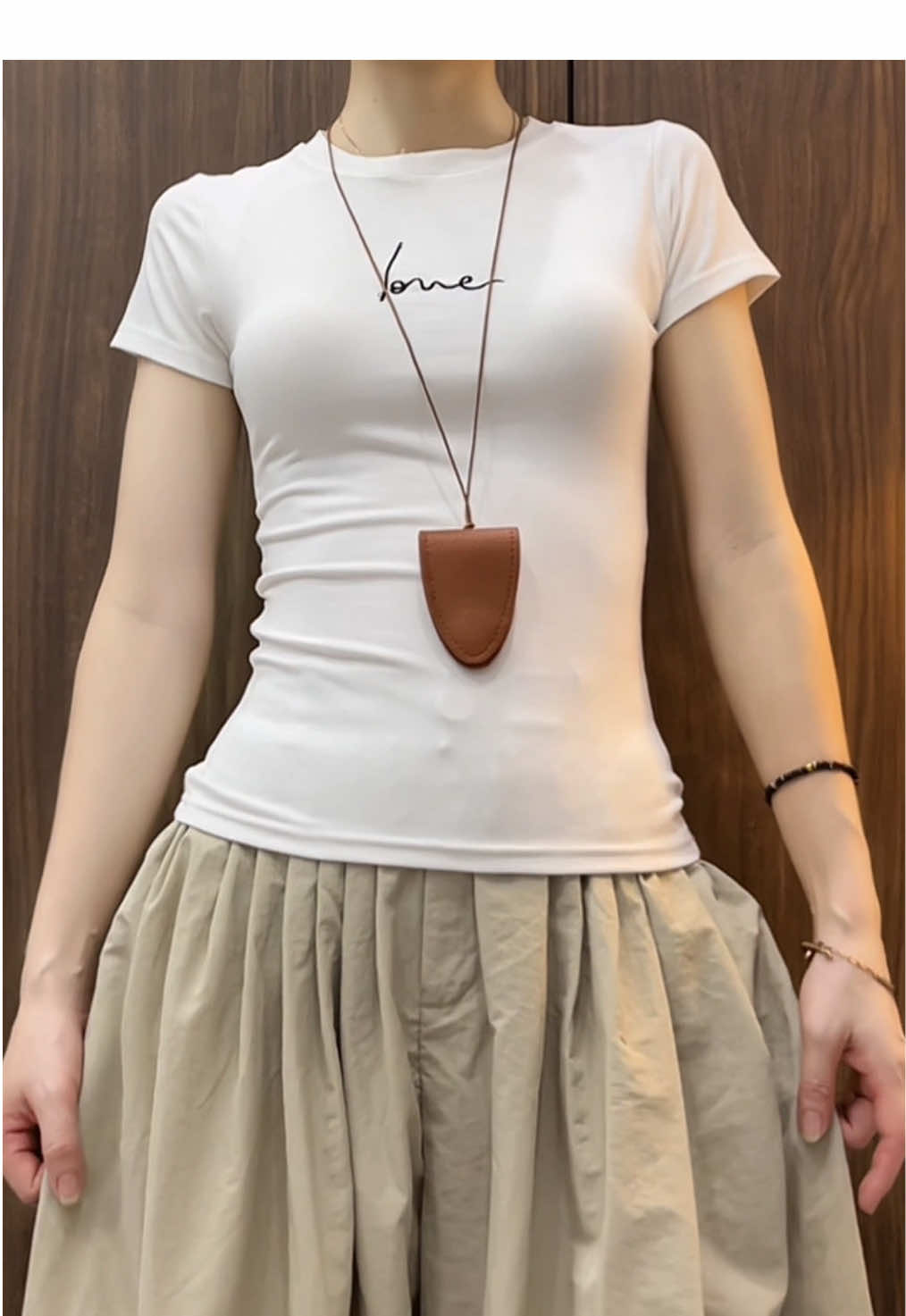 Siu tôn dáng nha 🌸🌻✨ #phoidoxinh #reviewquanao #aothun #aothunbody #misoul 