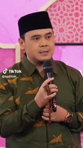 Ternyata titik berat memaafkan adalah memaaf kan ayah yg sudah menghancurkan putrinya sendiri, cinta pertama putrinya adalah ayah, tapi kenapa harus ia jg yg menghancurkan putrinya, mau itu fisik, badan dan fikiran telah hancur di tangannya#brokenhome #fyp #sedih #kuatkanhati #sabaraapa 