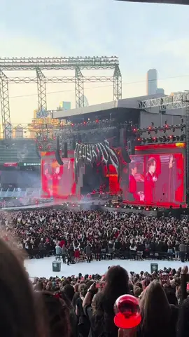 #seattle #seattletiktok #concerts #straykids #kpop #kpopfyp #kpoptiktok #straykidsworlddomination #tourist #alaska #alaskalife #felix #leeknow @Visit Seattle @T-Mobile @T-Mobile Center 