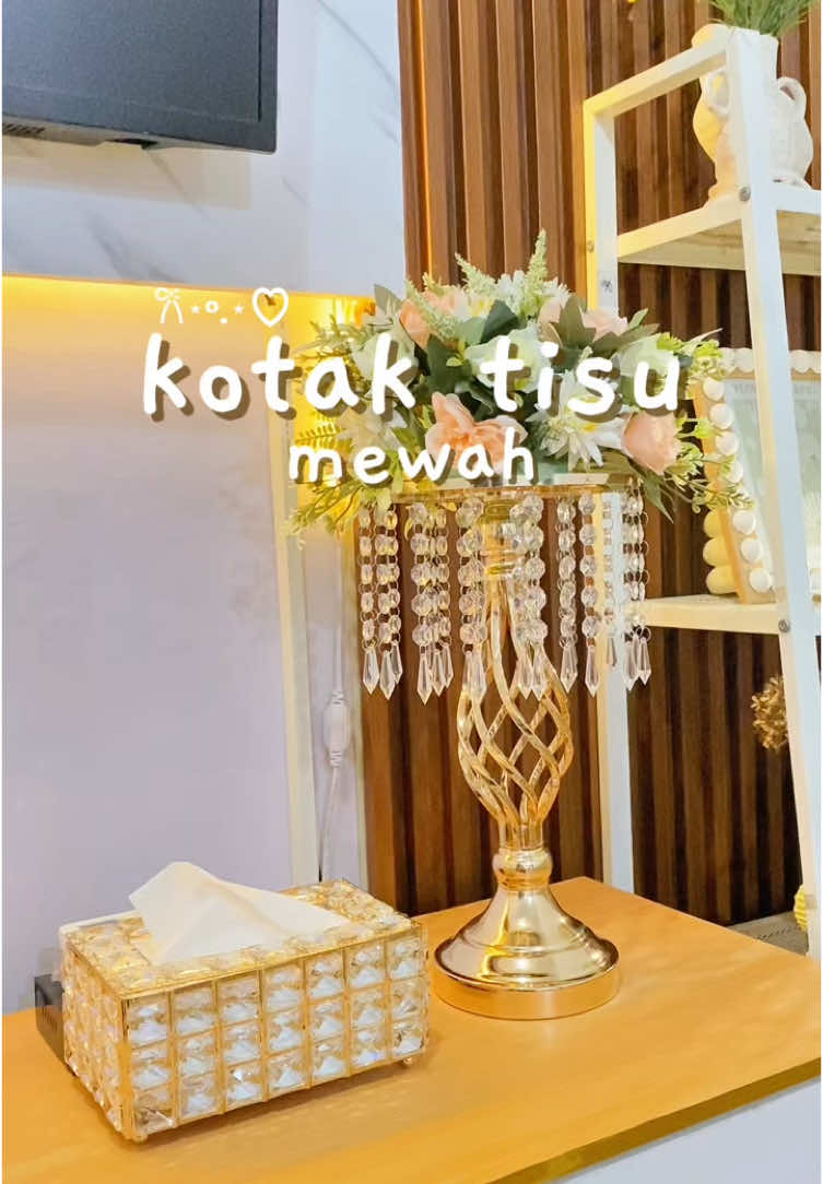 Kotak tisu kristal yang mewah dan elegan banget, wajip punya yaa  😍 ໋🌷͙֒ 𖡼ᰔ.      #kotaktisu #kotaktisukristal #kotaktisumewah #tempattisu #kotaktisukristalmewah 