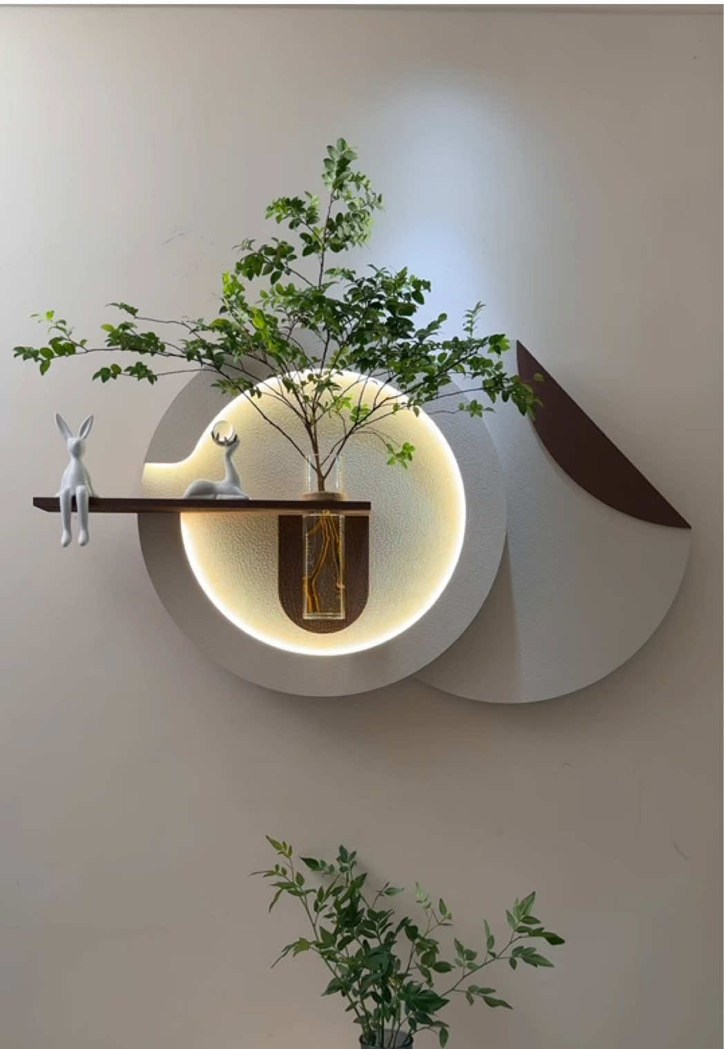 Decorative painting with a vase #homedecor #light #decorative #homedecoration #homedecortiktok #decorativepainting #homedecordiy 