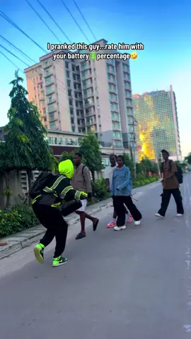 Zamu ya nani ifate??🤷‍♂️🤷‍♂️ . #tiktokkenya🇰🇪 #sama28 #squidboycally🍏 #tiktoktanzania🇹🇿 #tanzania #tanzania🇹🇿 #pere #perechallenge #fyp #trendingdance 