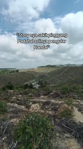tinggi ilmu nyaa😂#hutantanamanindustri #kuliboyyyyy😎 #anaktambang #tambangbatubarakalimantan #hutanrapp #excavatoroperator #trend #kuliboy🤙😜🚀 #kulihutan👷 #fyp #masukberandamuu #mandoralatberat👷 #anakrantau #hutanakasia #foryoupage #hutankalimantan 