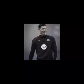 معقول انساك؟  👏🏼💔 #lewandowski #barcelona #برشلونة #ليفاندوفسكي 