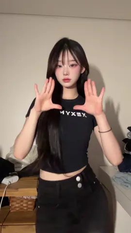 틱톡에 유행하는게 없어..