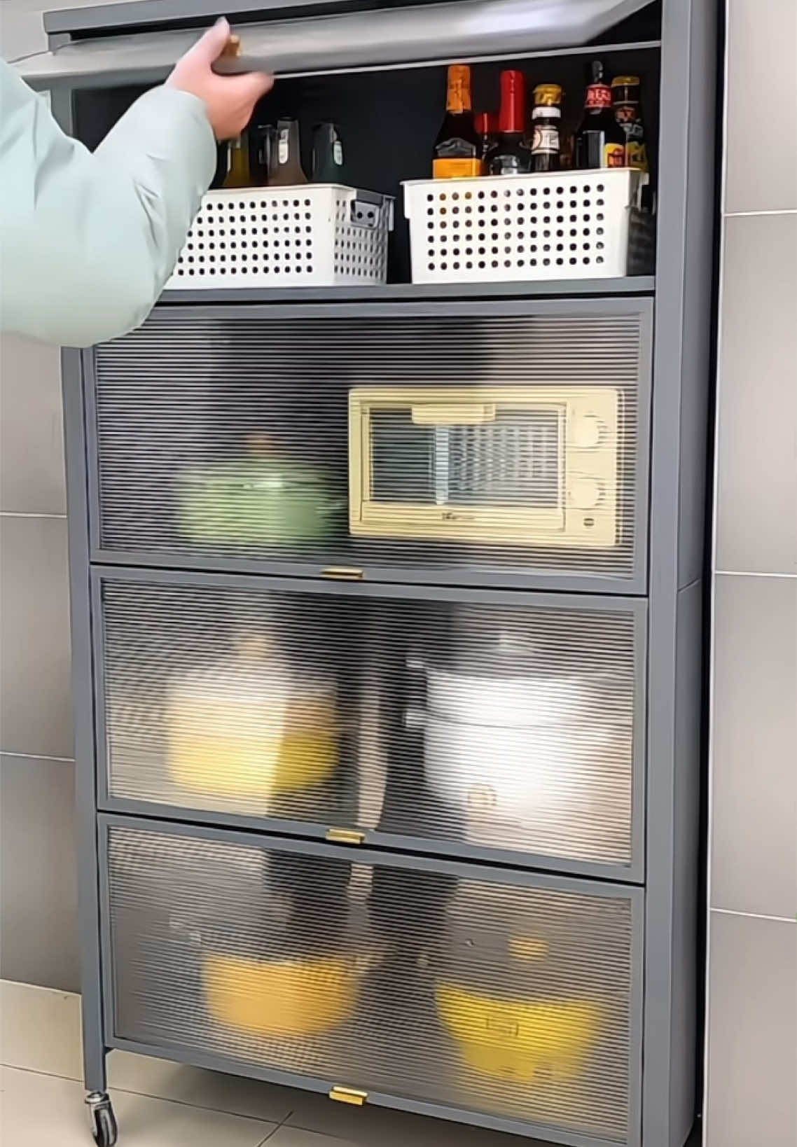 Kệ Tủ Để Đồ Nhà Bếp Có Bánh Xe Có Nắp Đặy Chống Bụi 4/5/6 Tầng#thinhhanh #xuhuong #giadungtienich 