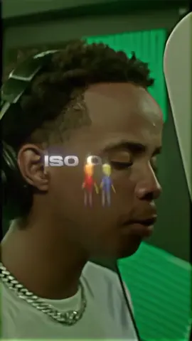 call my phone bro isoo qaboo #somalitiktok #wizzmoha000 #somalilandtiktok #jirday #jirday 