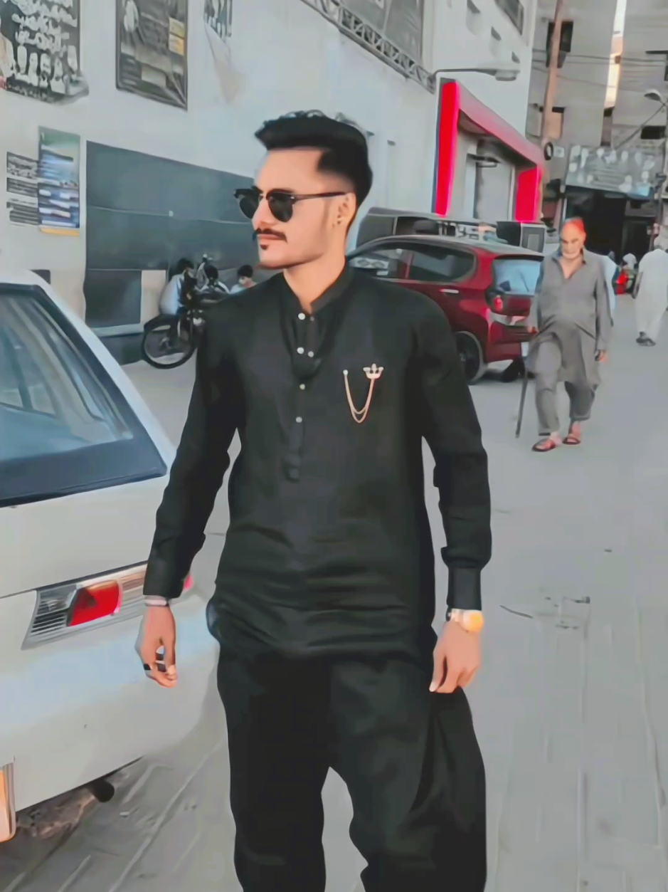 جنہیں اپنا سمجھا تھا وہی غیر نکل آئے🖤🩹 زندگی بھر کی وفاؤں کا یہ صلہ پایا۔🥺❤️‍🩹#youfor 