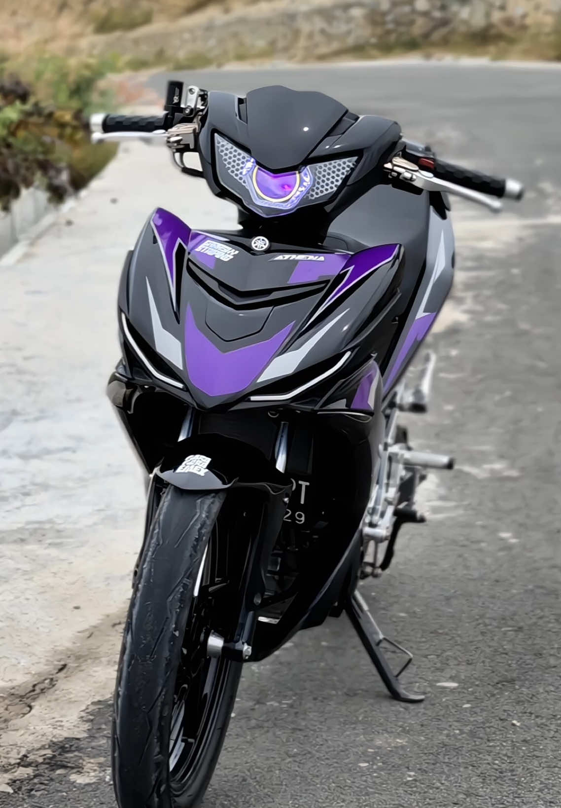 Terimakasih masku sudah pesan Striping di toko kita 🙏🙏 Owner : @ANNITA  Yg mau pesan bisa langsung kepoin shopee kita : GARASI STRIPING  #mxking #mxking150 #stripingkeren #stripingtrasparan #garasistripinggank 