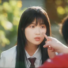 im smol🤏🏻 #kimhyeyoon #foryou #fyp 