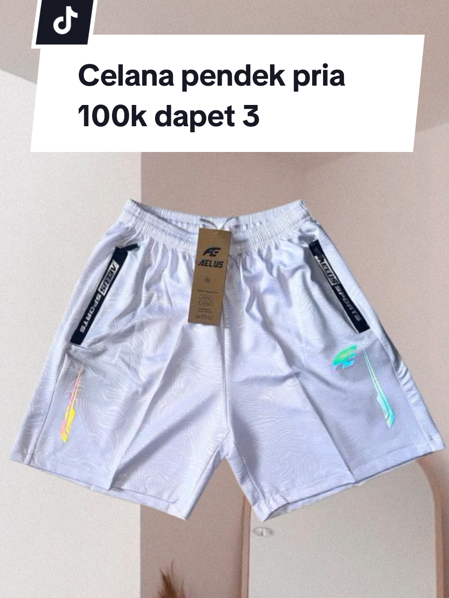Cowok-cowok! Kalian wajib punya celana ini! Celana pendek AELUS, bahannya stretch, adem, waterproof, ada reflektif nyala di malam hari! Cocok buat olahraga atau santai. Dari 200 ribu jadi cuma 99 ribu! Buruan! #celana #celanapria #celanapendek #fyp 