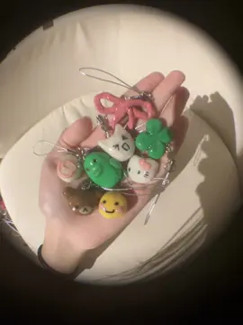 可愛いの作れた🍥🍀 質問あれば⟡.· #fyp #樹脂粘土#キーホルダー
