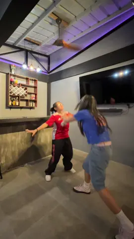 tell me this aint a vibee😎 w bruh @Nikol #dancechallenge #trend #callmemaybe 