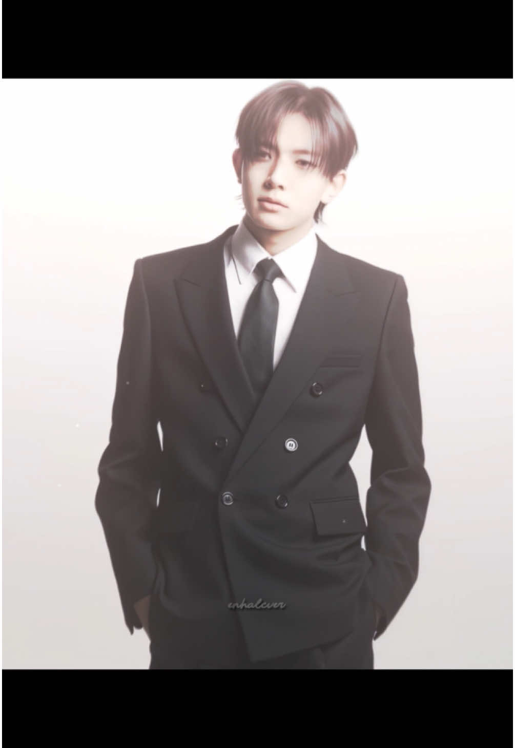 no man has ever looked this unreal as he looks #enhypen #engene #enhypenedit #heeseung #leeheeseung #enhypenheeseung #kpop #kpopedit #edit #explore #desireunleash 