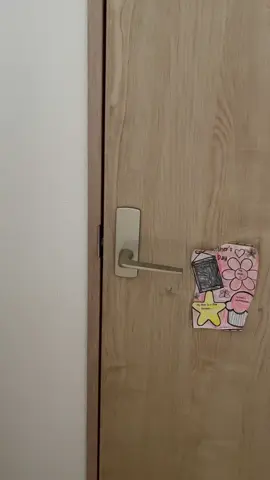 朝のテンションです。 ⚠️こういう人には気をつけましょう⚠️ やばい人と、か変わらないようにしましょう！ 隠し撮り大成功！#面白い人