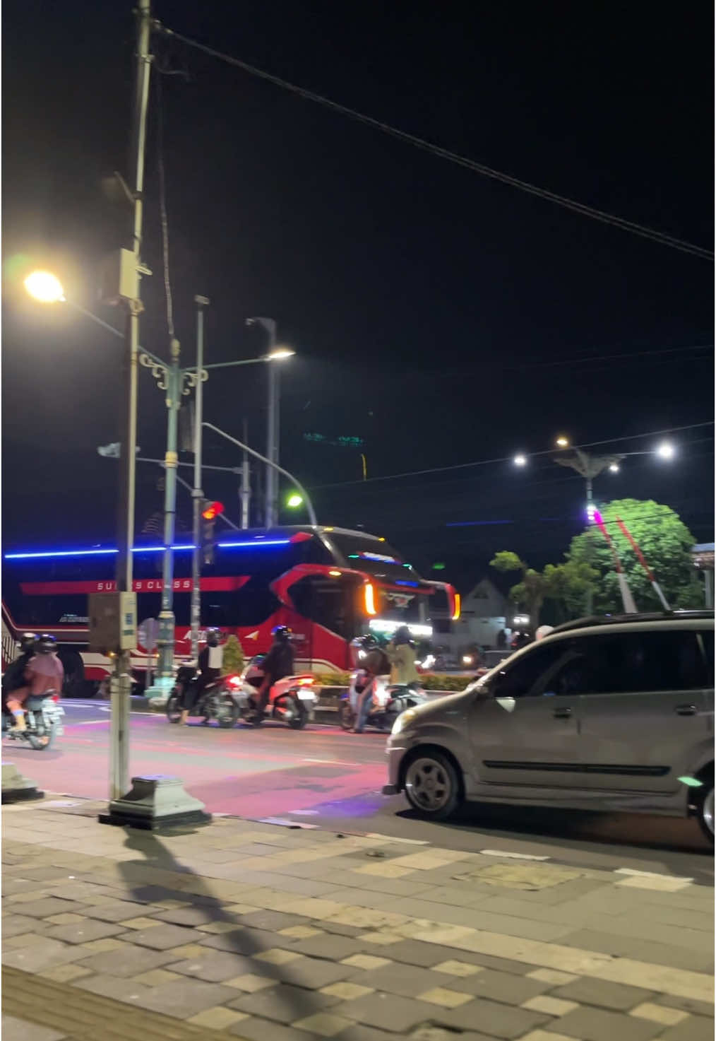 Bus Agra lewat alun-alun sragen #sragen #fyp #2025 