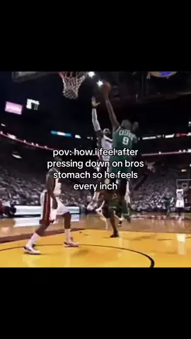 that’s when he gets louder #lebronjames #fyppppppppppppppppppppppp #lebron #viralvideo #viraltiktok #fypシ゚viral 