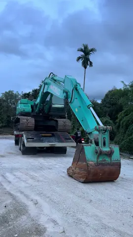 #kobelco_sk200 