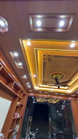 Mẫu trần 3 cấp nano 1 màu vân gỗ sáng hot hòn họt