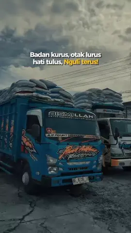 kuli kulian mas😅#fyp #kuli #storywhatsapp #masukberandafyp #fypシ゚ 